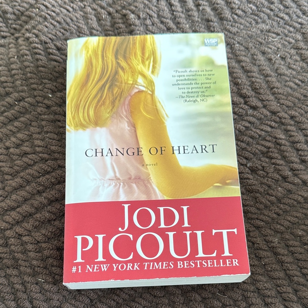 Change of Heart by Jodi Picoult Paperback
